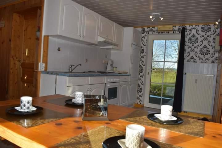 Gite Du Cheval Blanc D'Houmont Sainte-Ode Exterior photo